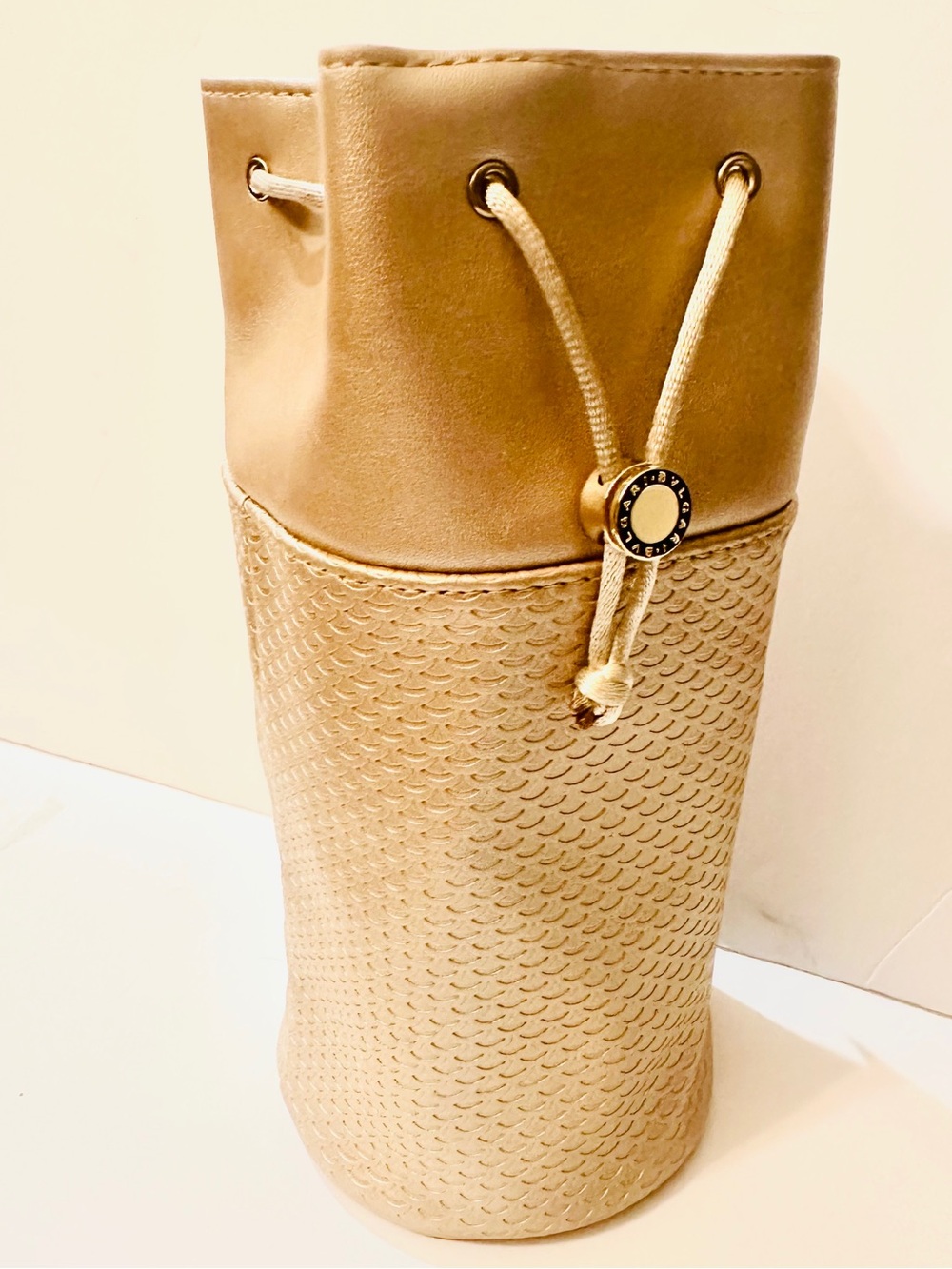 NWOT Bvlgari Metallic Gold Drawstring Cosmetic Makeup Organizer Travel Bag